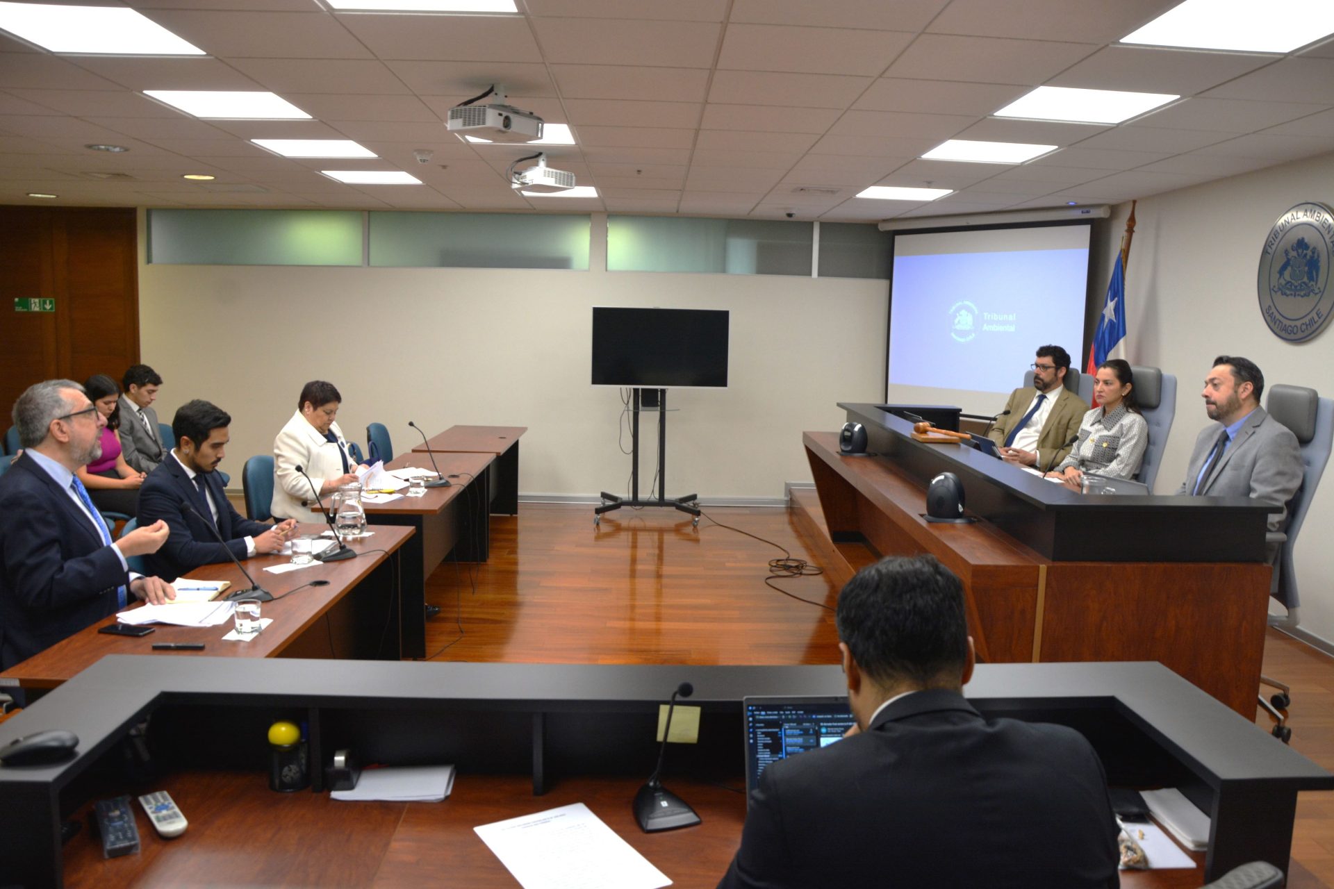 Tribunal realizó audiencia de revisión de medida cautelar de detención de funcionamiento de Planta de Áridos en la comuna de Puente Alto
